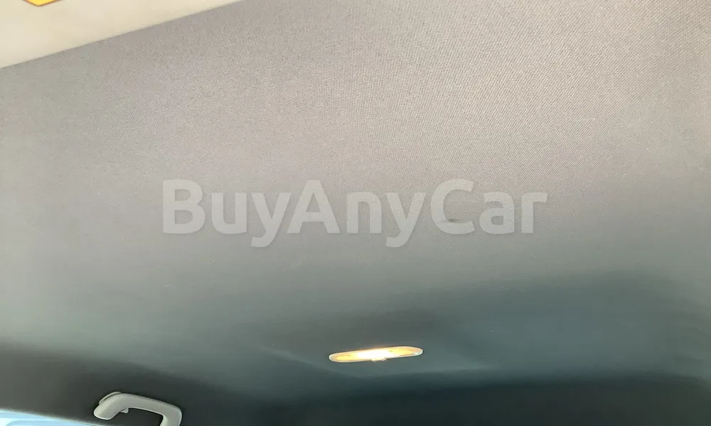 Vehicle photo 7