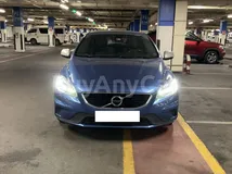 Volvo V40 2018