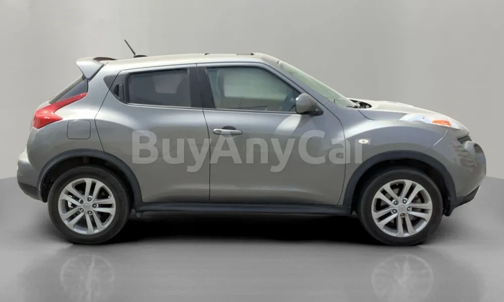 Vehicle photo 3