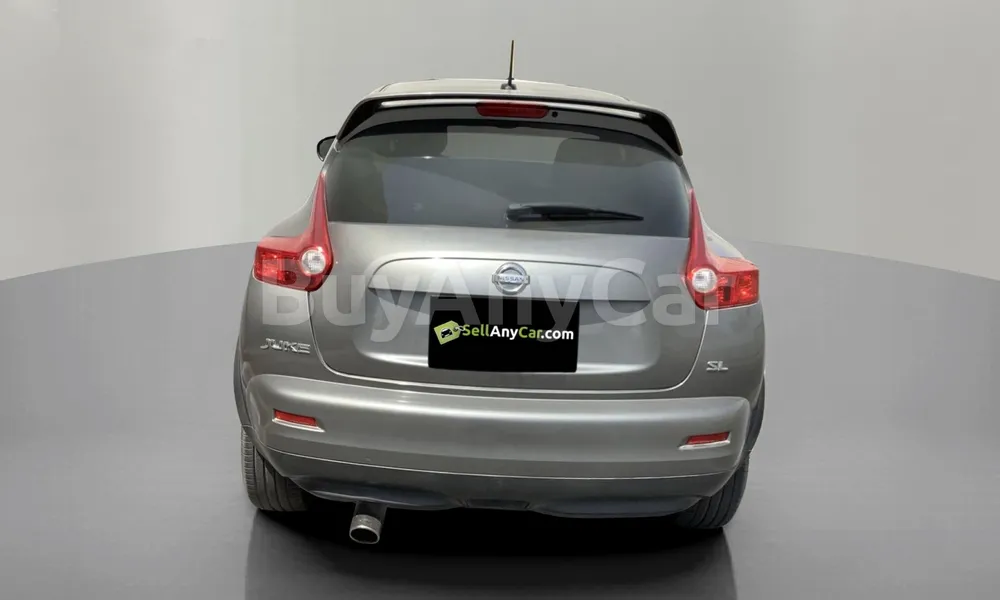 Vehicle photo 2