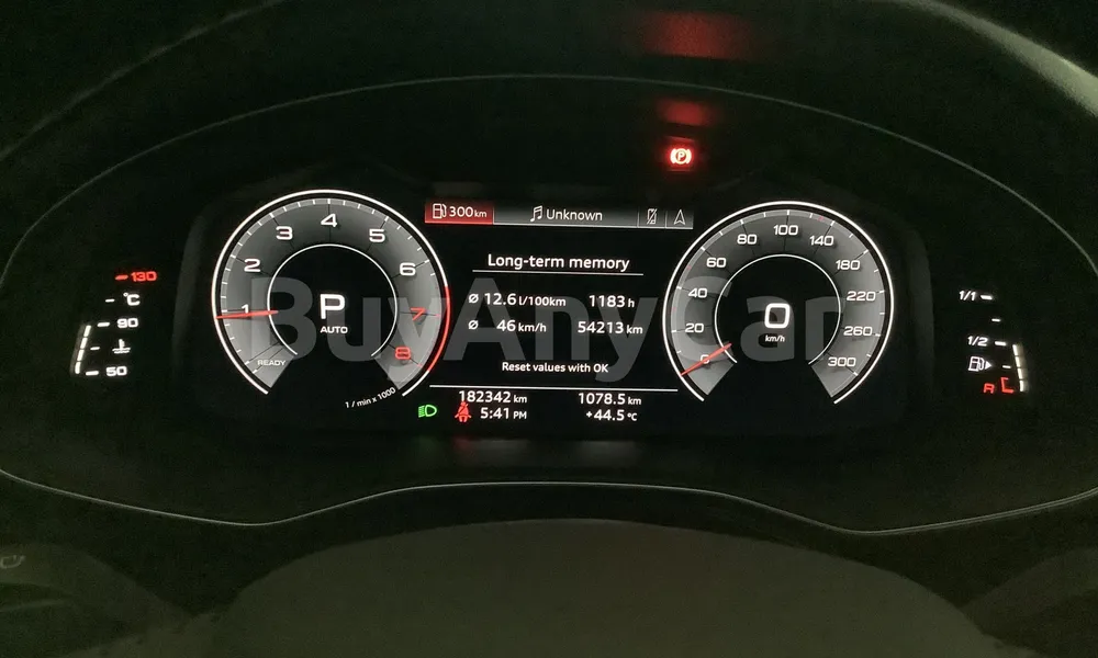 Vehicle photo 6