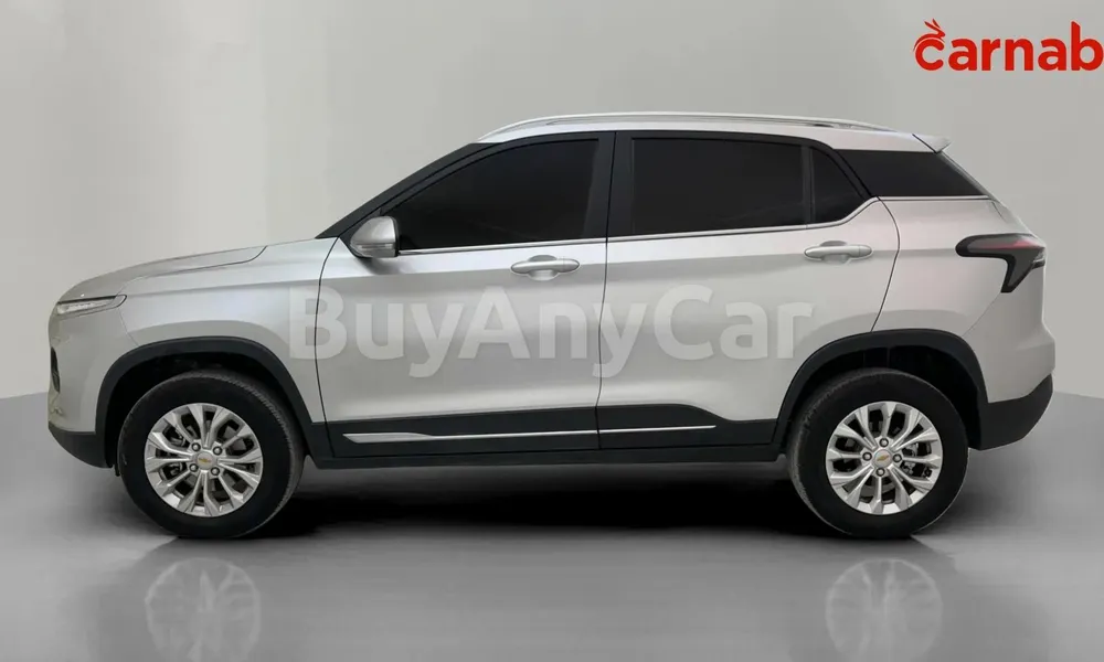 Vehicle photo 4
