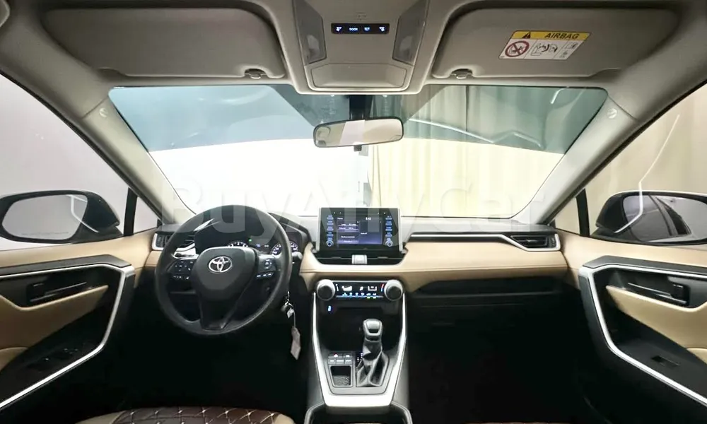 Vehicle photo 9