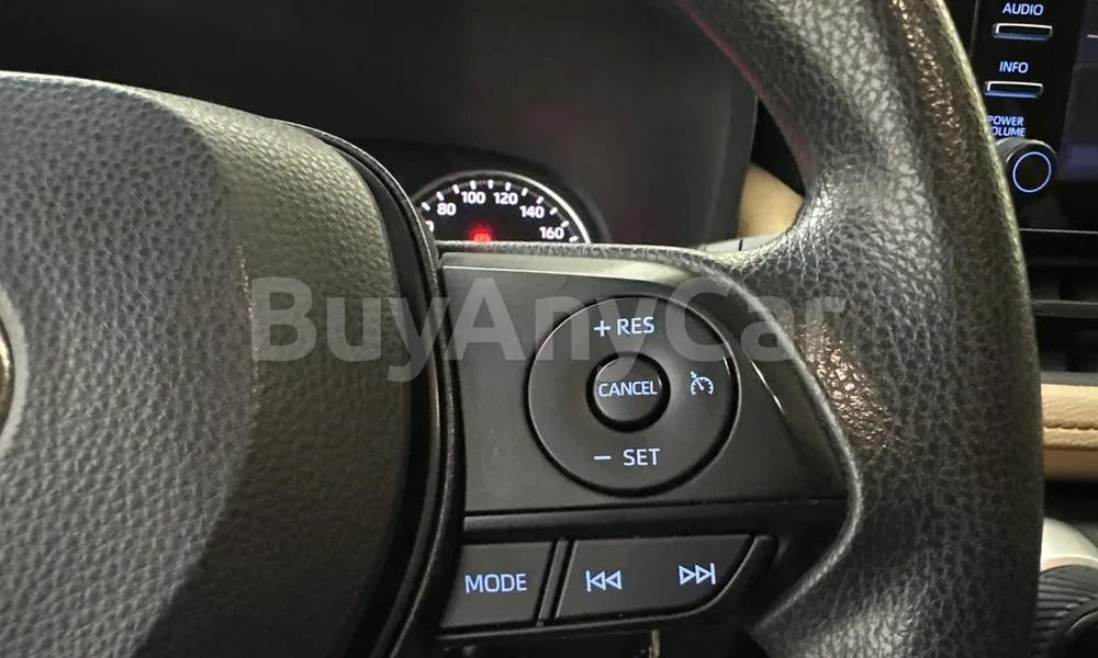 Vehicle photo 13