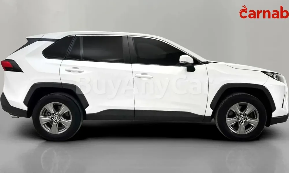 Vehicle photo 3