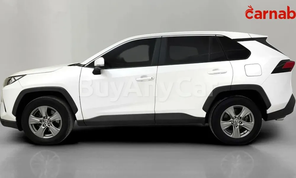Vehicle photo 4
