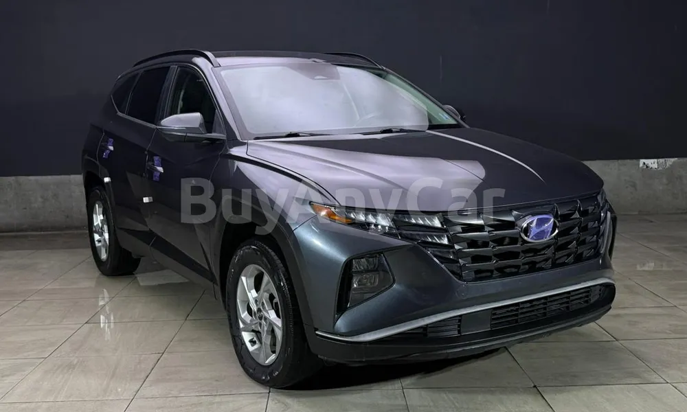 Vehicle photo 3