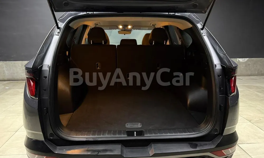Vehicle photo 2