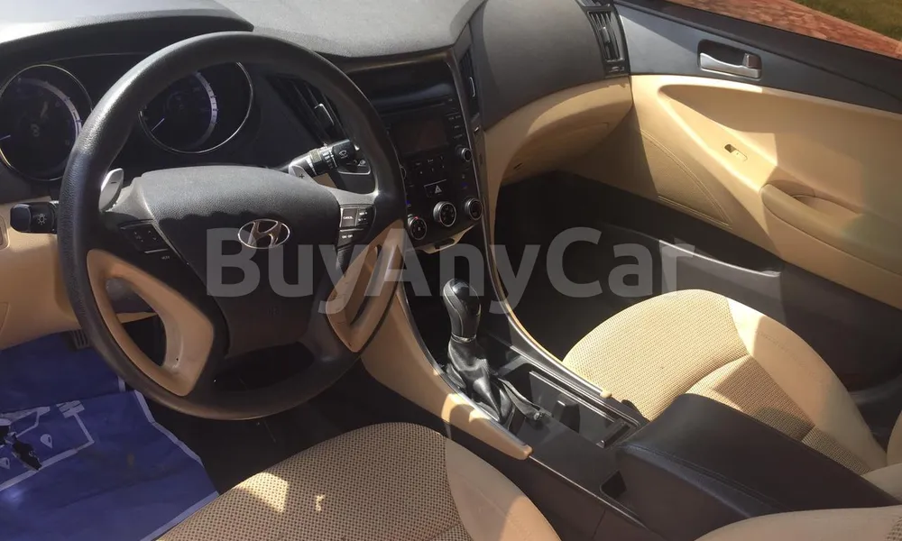 Vehicle photo 5