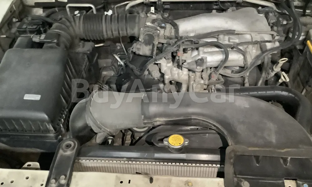 Vehicle photo 6