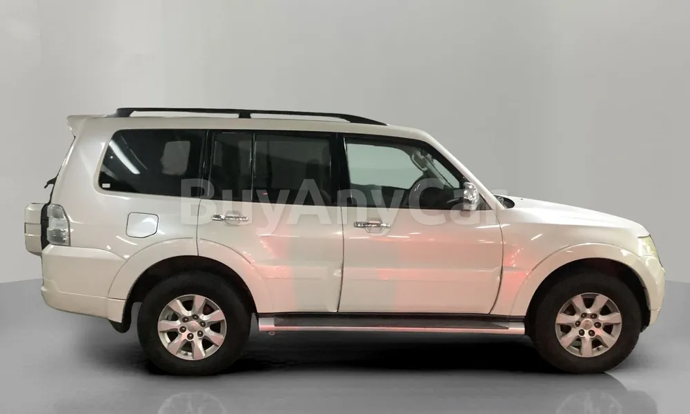 Vehicle photo 3