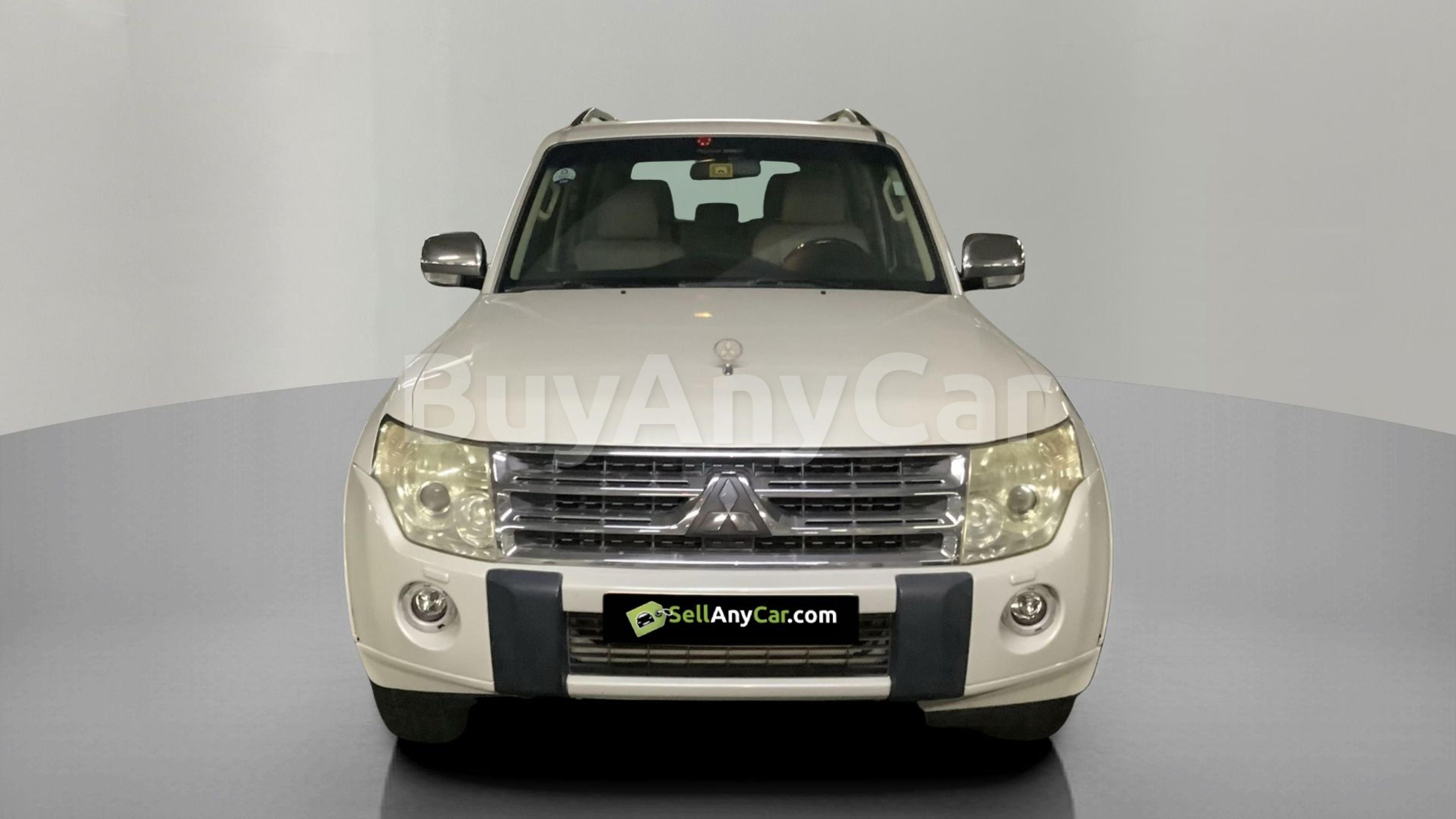 Mitsubishi Pajero 2010