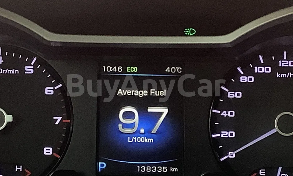 Vehicle photo 7