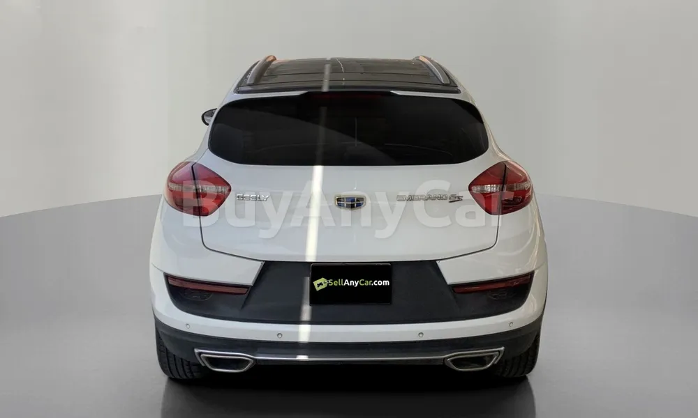 Vehicle photo 2
