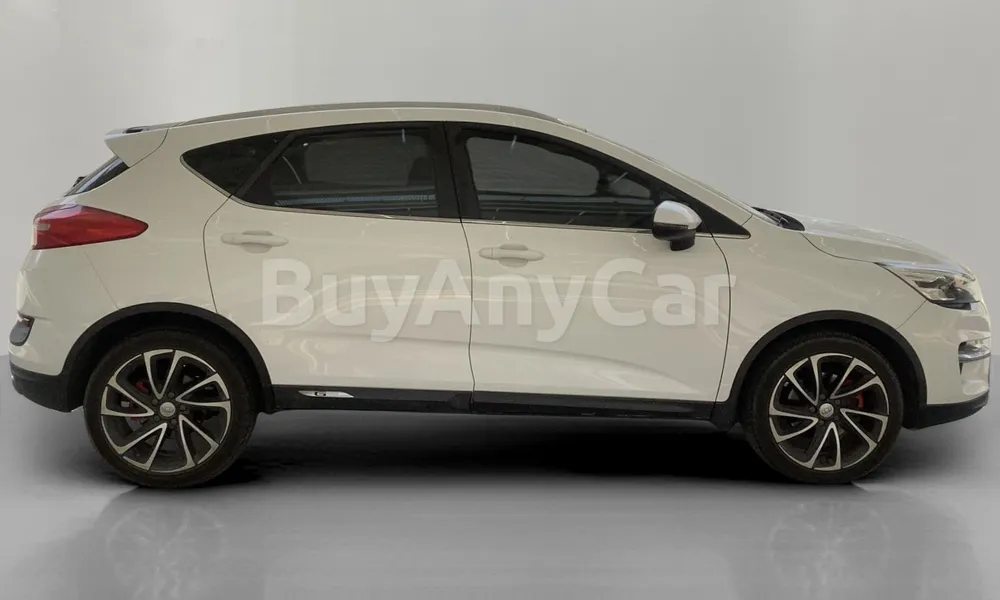 Vehicle photo 3