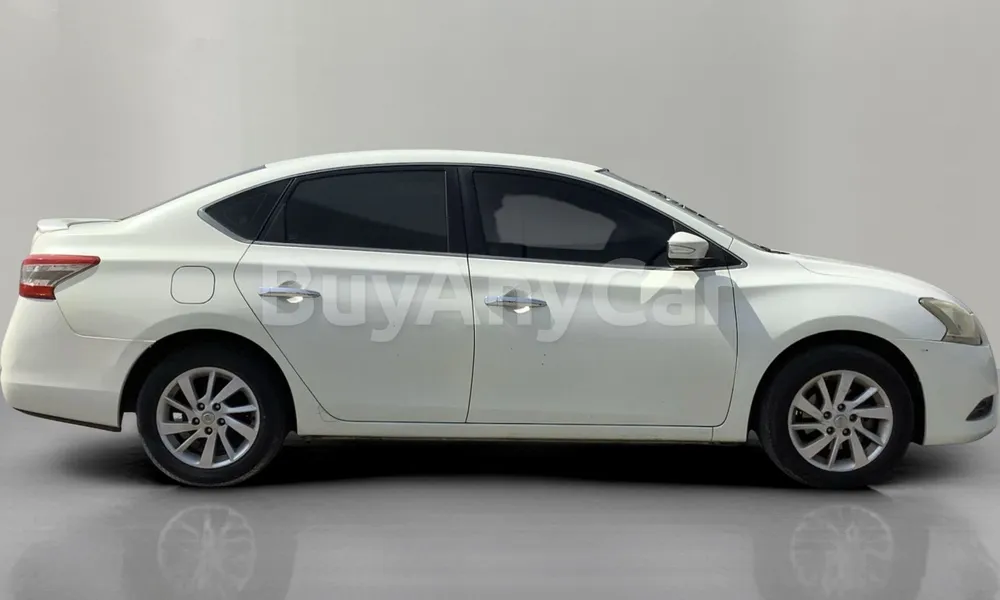 Vehicle photo 3