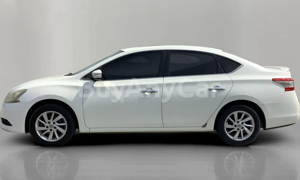 Vehicle photo 4
