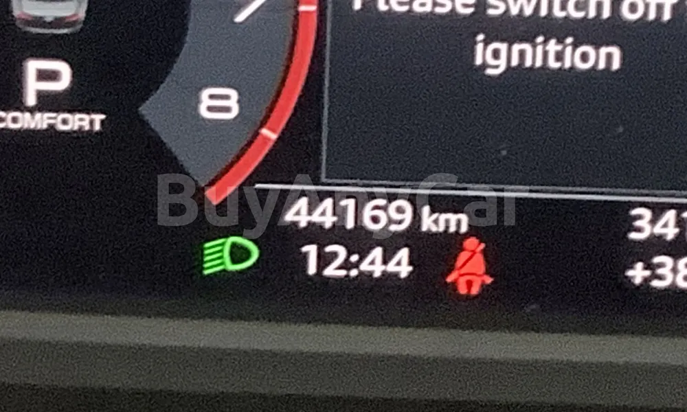 Vehicle photo 6