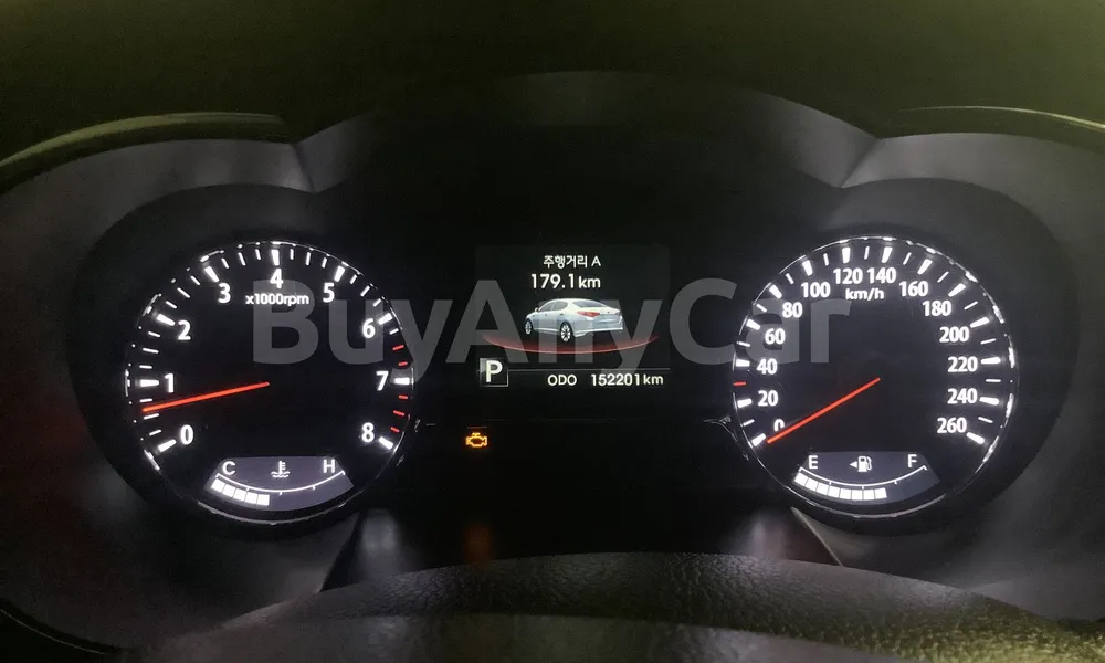 Vehicle photo 8