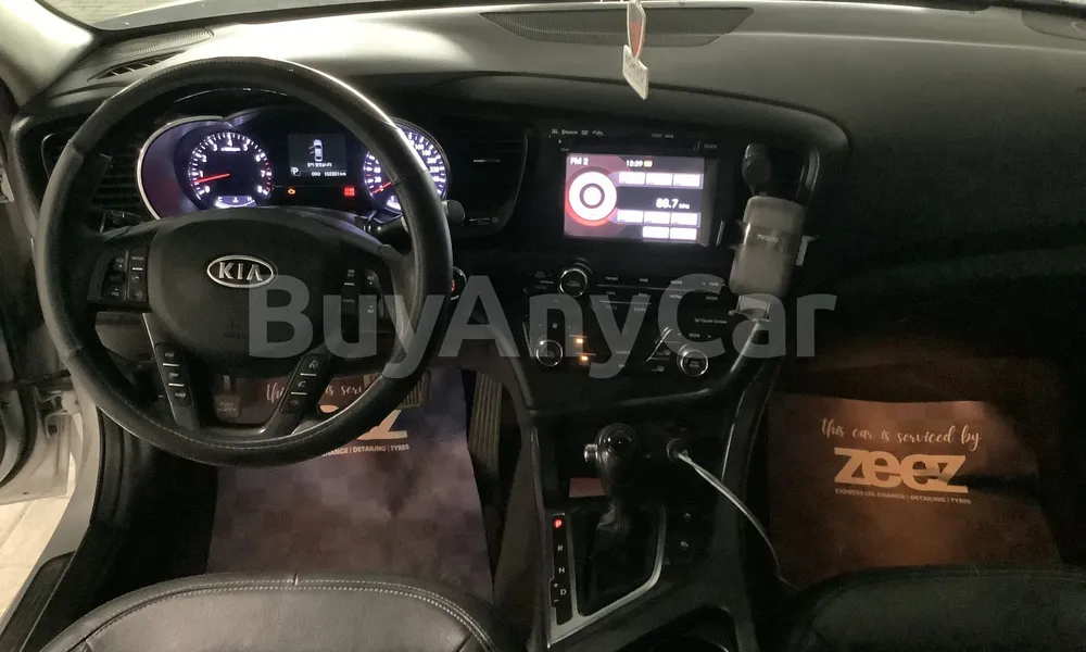 Vehicle photo 7