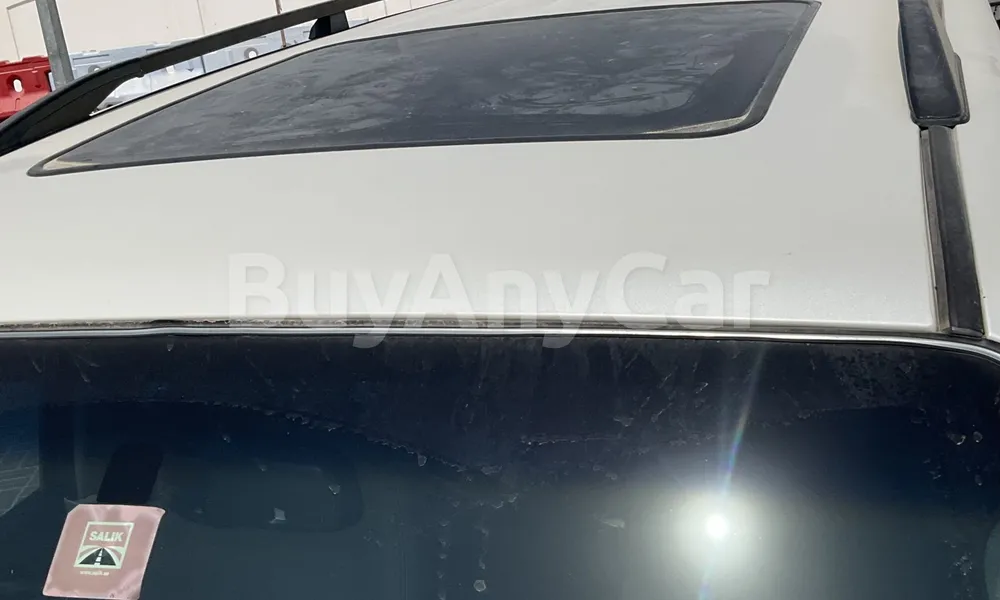 Vehicle photo 5