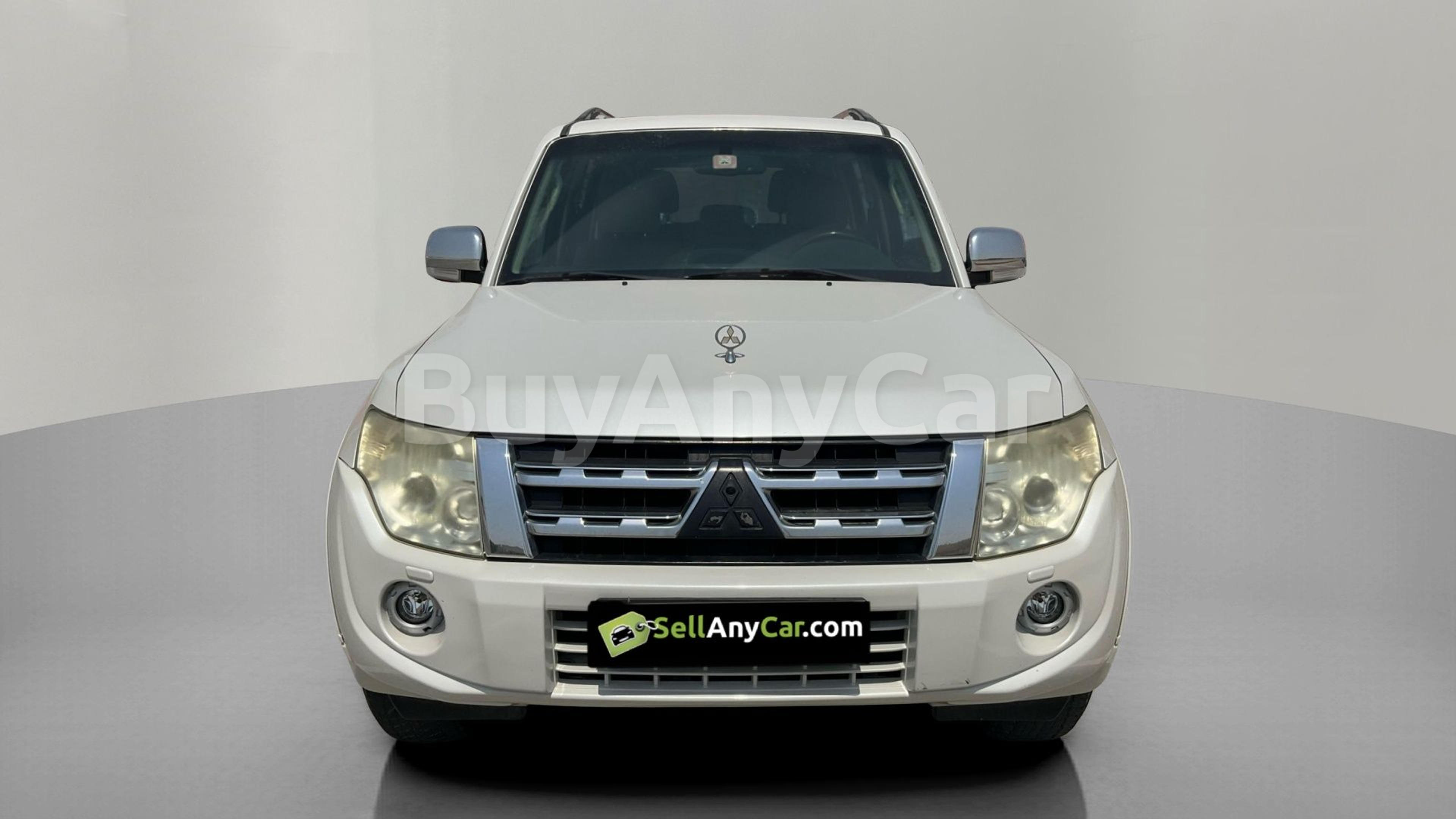 Mitsubishi Pajero 2014