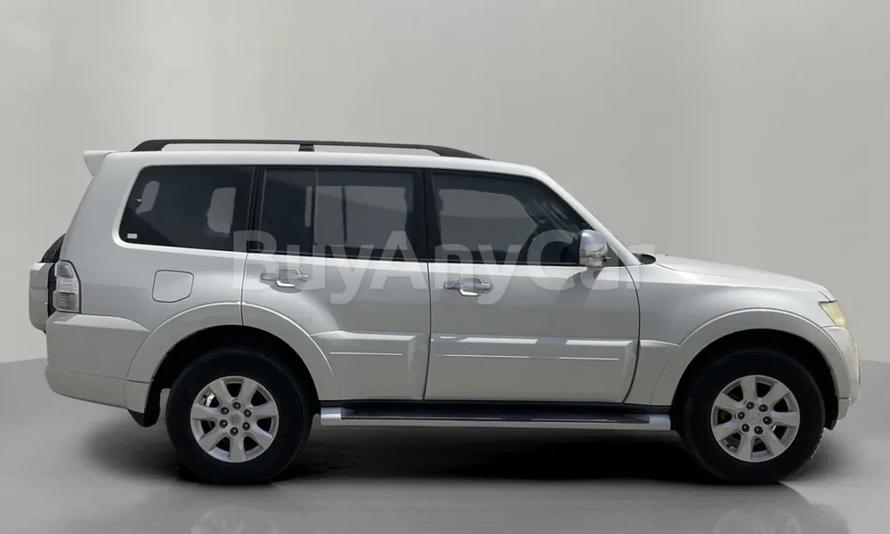Vehicle photo 3