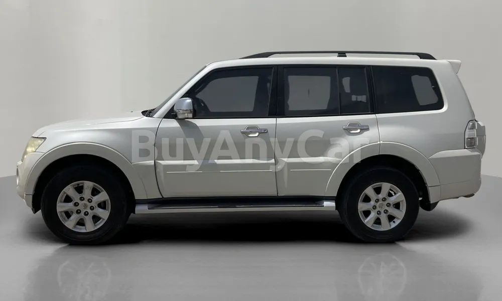 Vehicle photo 4