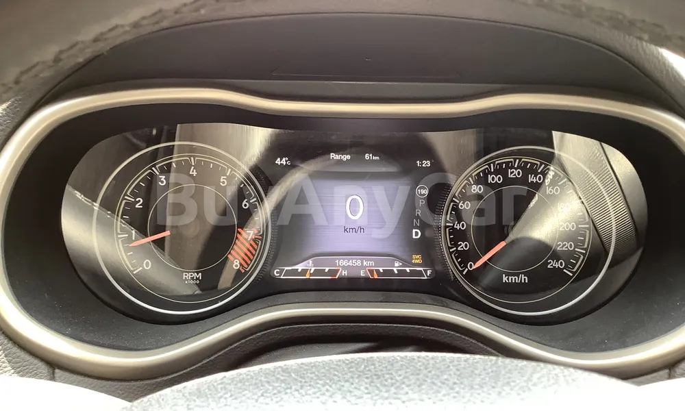 Vehicle photo 6
