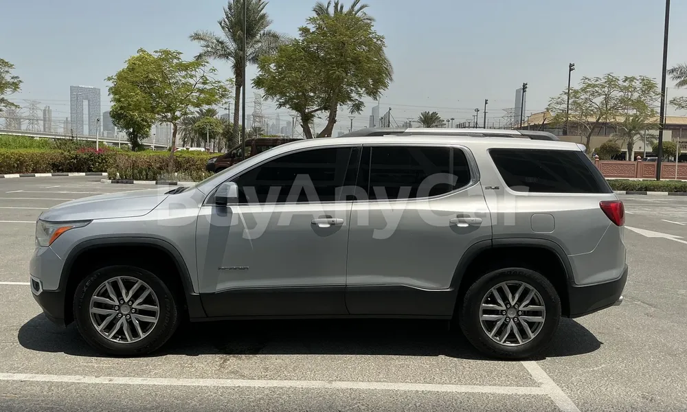 Vehicle photo 4
