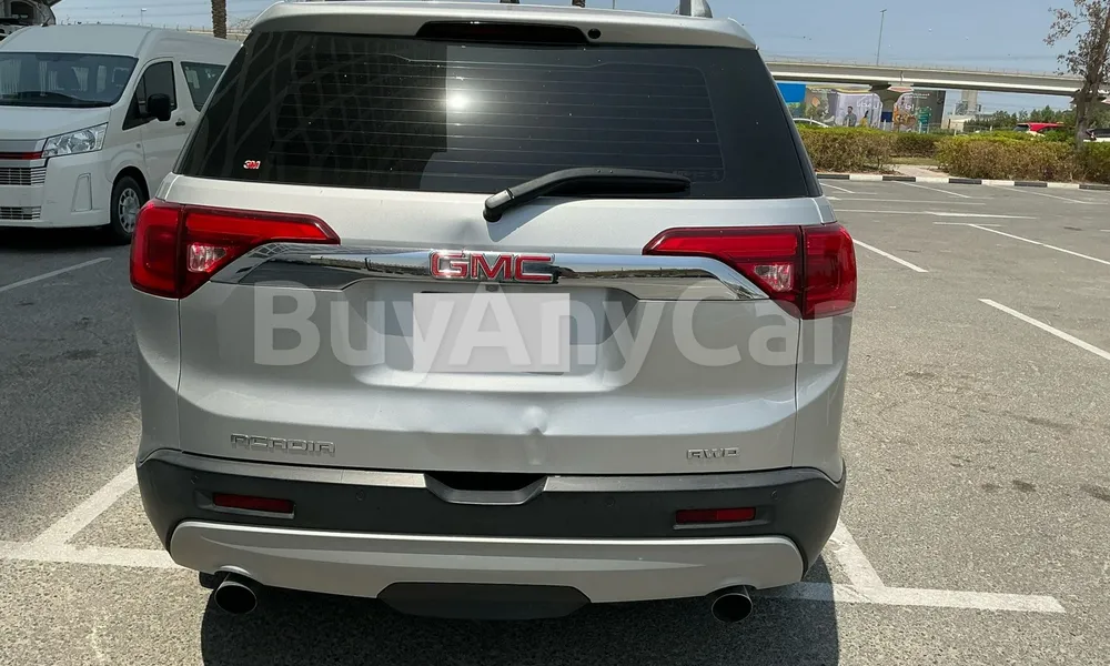Vehicle photo 2