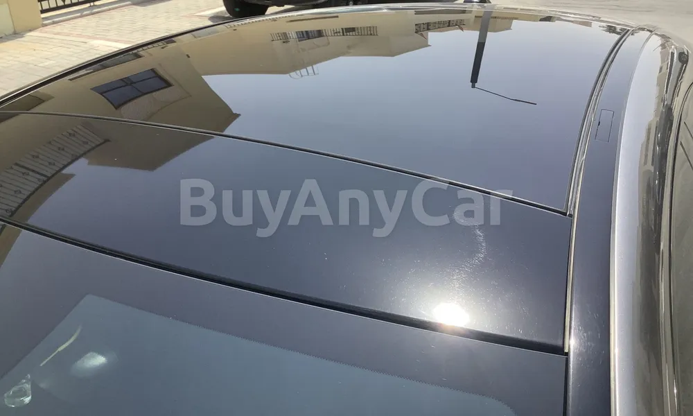 Vehicle photo 5