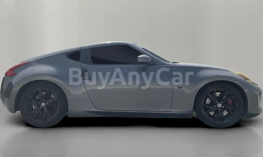 Vehicle photo 3