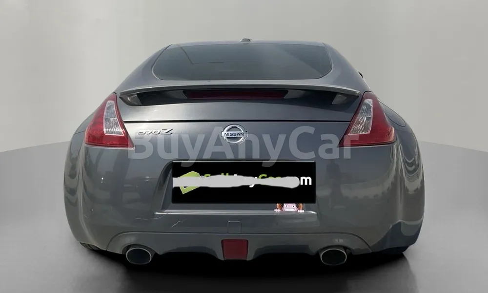 Vehicle photo 2