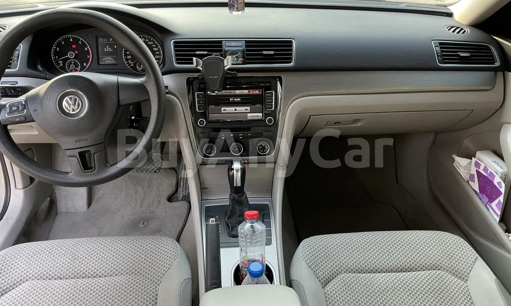 Vehicle photo 9