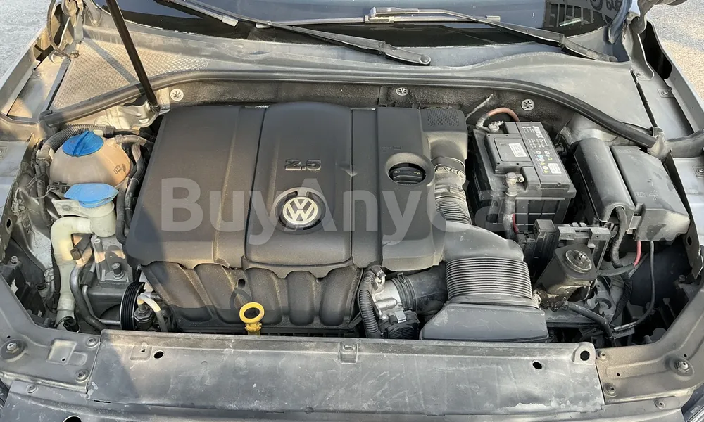 Vehicle photo 7