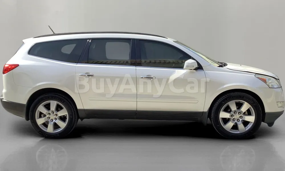 Vehicle photo 3