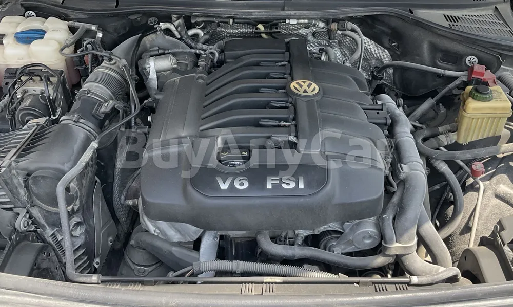 Vehicle photo 6