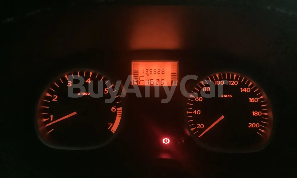 Vehicle photo 8