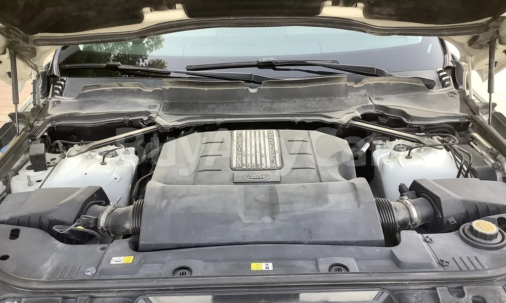 Vehicle photo 6