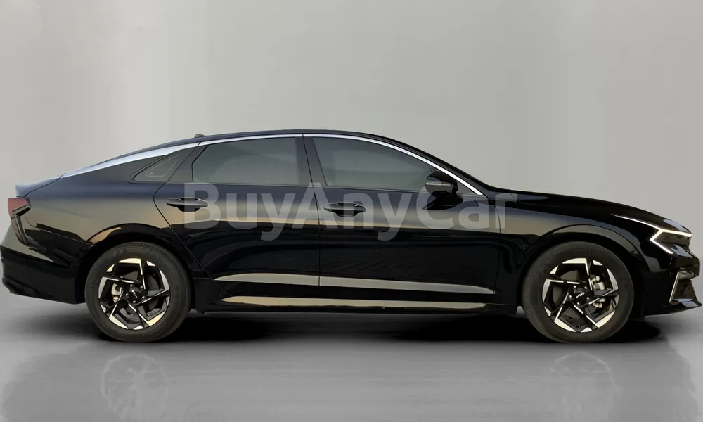 Vehicle photo 3