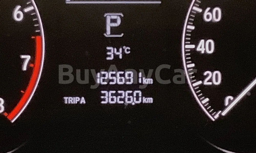 Vehicle photo 7