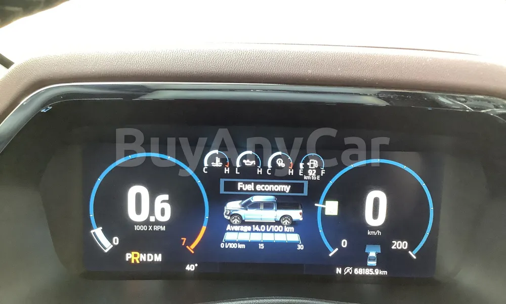 Vehicle photo 7