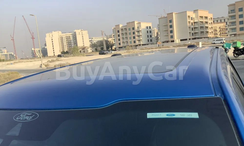 Vehicle photo 5