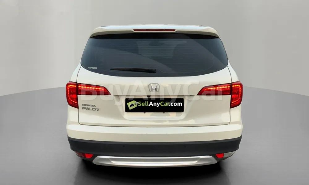 Vehicle photo 2