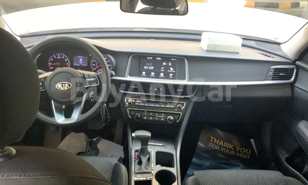 Vehicle photo 7