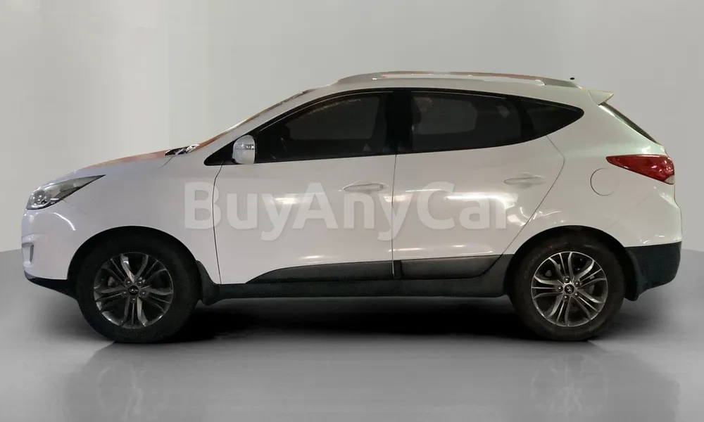 Vehicle photo 4