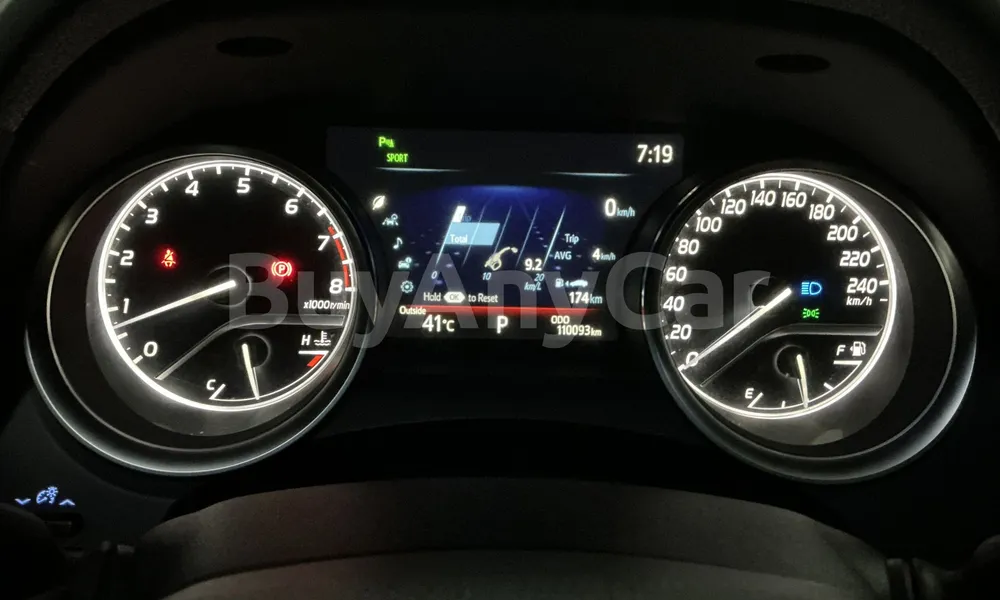Vehicle photo 7