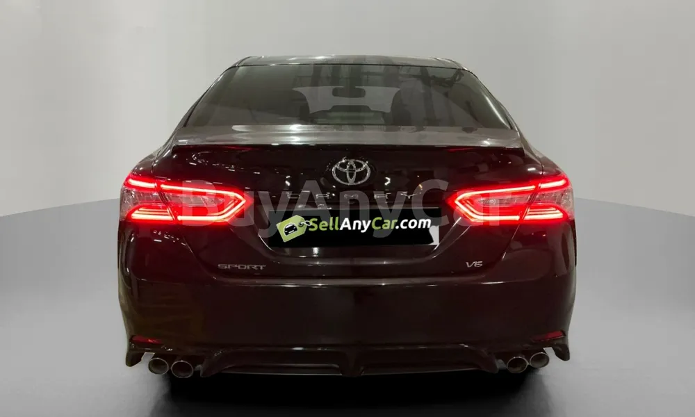 Vehicle photo 2