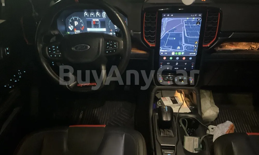 Vehicle photo 9